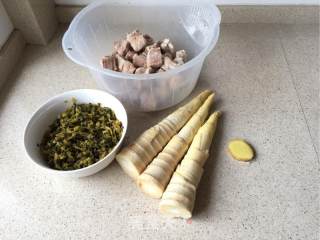 Catch The Tail of Spring [chopsticks with Bamboo Shoots] recipe