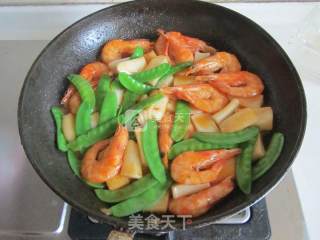 High Rise Every Year-fried Rice Cakes with Shrimps recipe