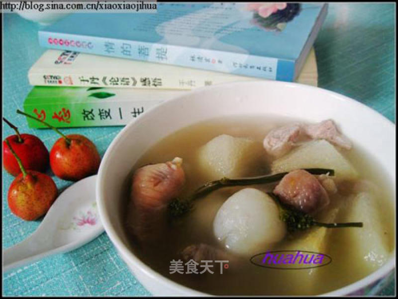 Chicken Feet Lean Meat Fruit Ginseng Soup recipe