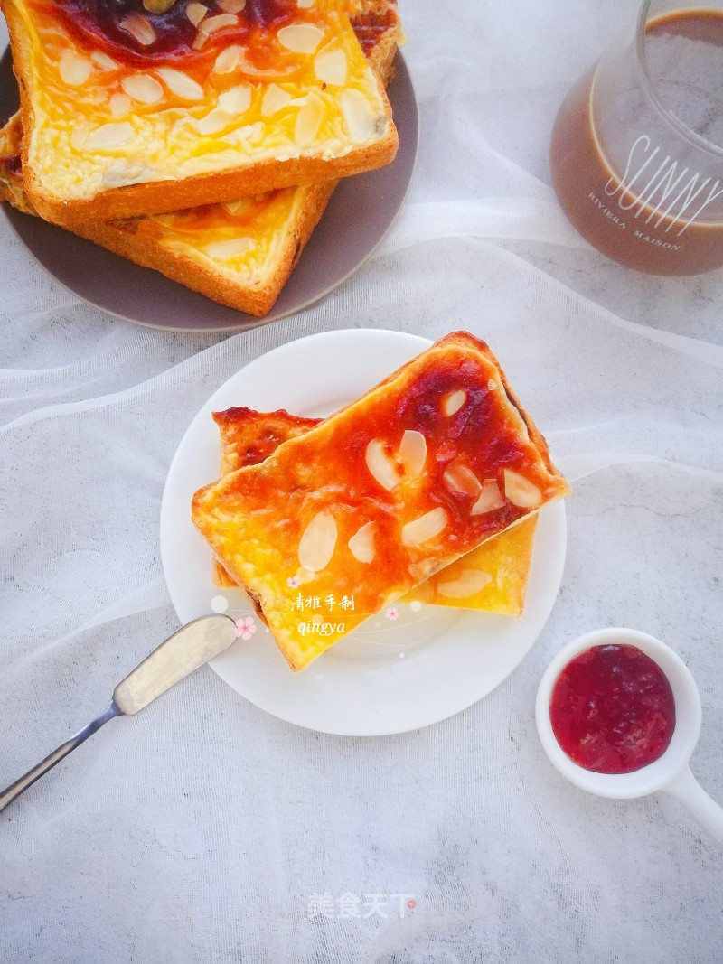 Rocky Cheese and Raisin Toast recipe