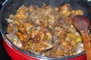 Stewed Chicken Skeleton with Jackfruit Seeds recipe