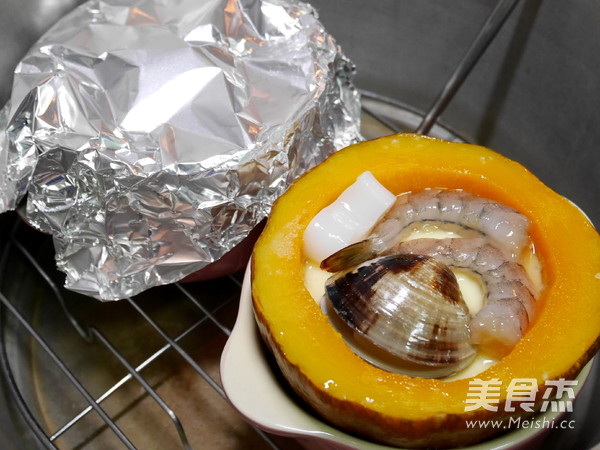 Pumpkin Seafood Steamed Egg recipe