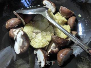 Grilled Fresh Vegetarian Chicken with Mushrooms recipe