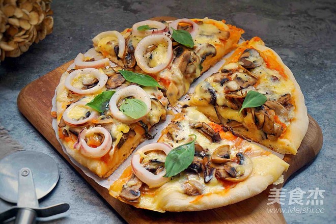 Sea and Land Pizza recipe