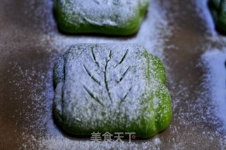 Matcha Milk Roll Bread recipe