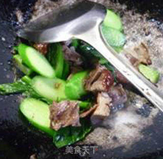 Roast Duck Stir-fried Kale recipe