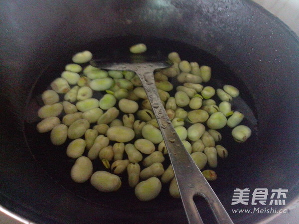 Stir-fried Broad Beans with Ham recipe