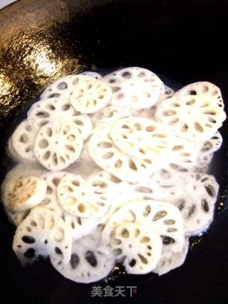Hot and Sour Lotus Root Slices recipe