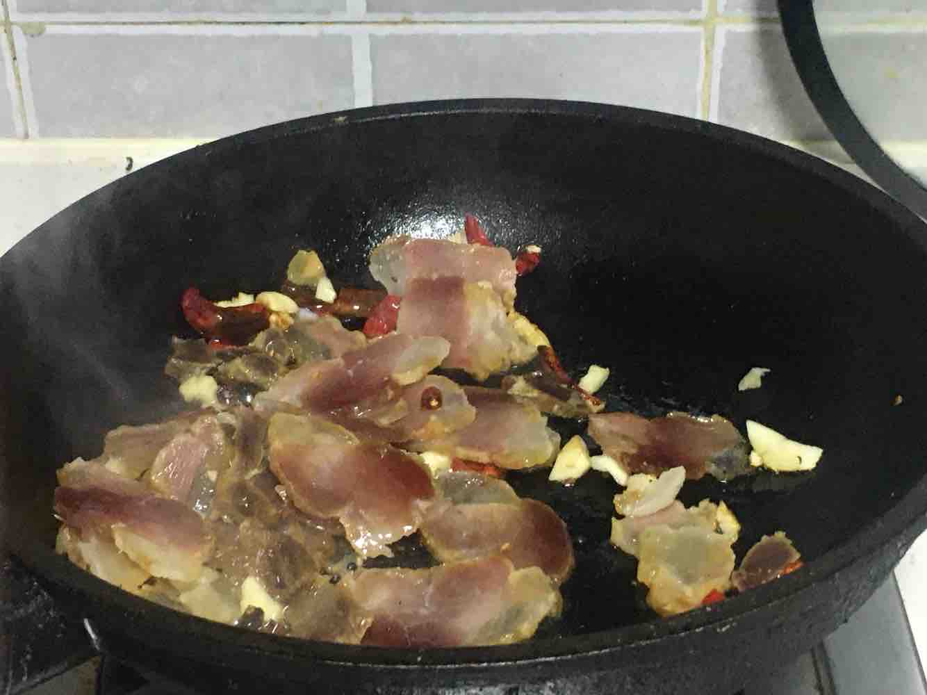 Sweet Potato Baba Stir-fried Bacon recipe