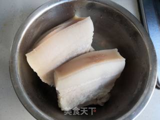 Pork Belly Stewed with Sauerkraut and Frozen Tofu recipe