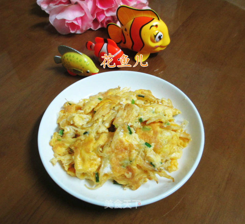 Fried Duck Eggs with Dried Whitebait recipe