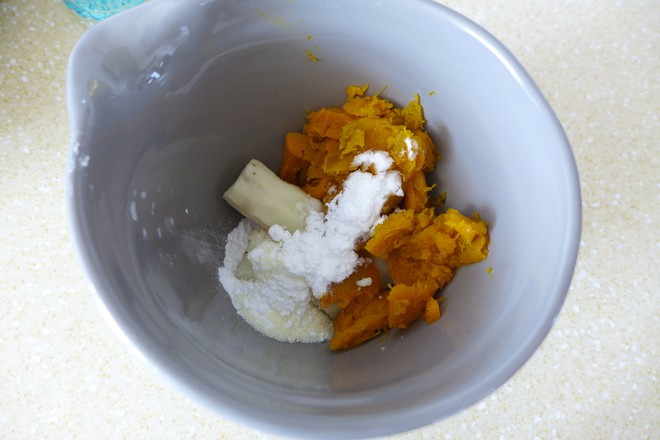 Creamy Yam Pumpkin Cake recipe