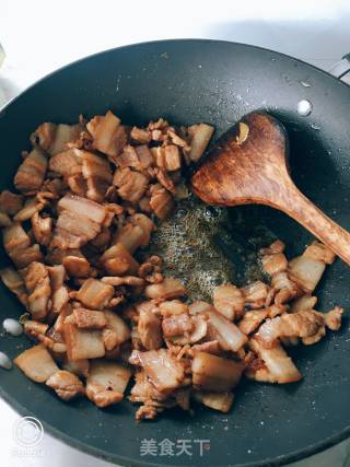 Stir-fried Pork Belly with Cauliflower recipe
