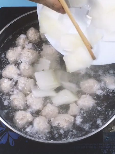 Meatballs and Winter Melon Soup recipe
