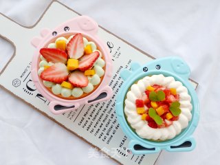 Peppa Pig Fruit Box Cake recipe