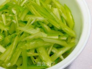 Wasabi Celery Jellyfish Shreds ☆ Big Jellyfish Skin 1 recipe