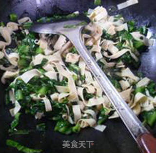 Stir-fried Thousands of Lettuce Leaves recipe