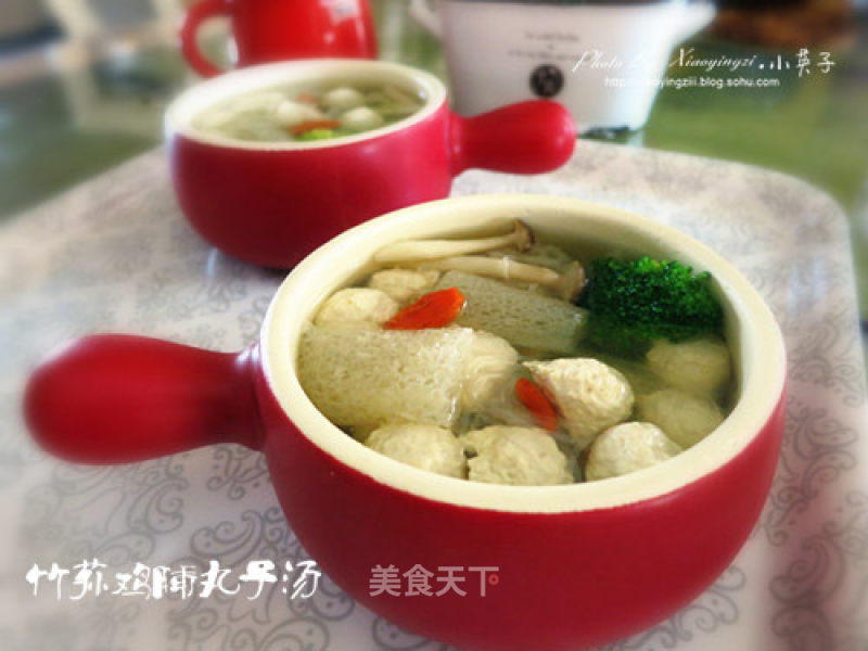 Bamboo Fungus Chicken Breast Meatball Soup