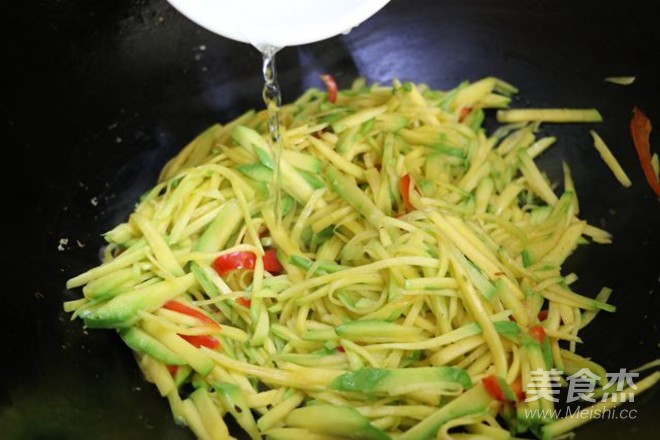 Vegetarian Stir-fried Ginger and Melon Shreds recipe