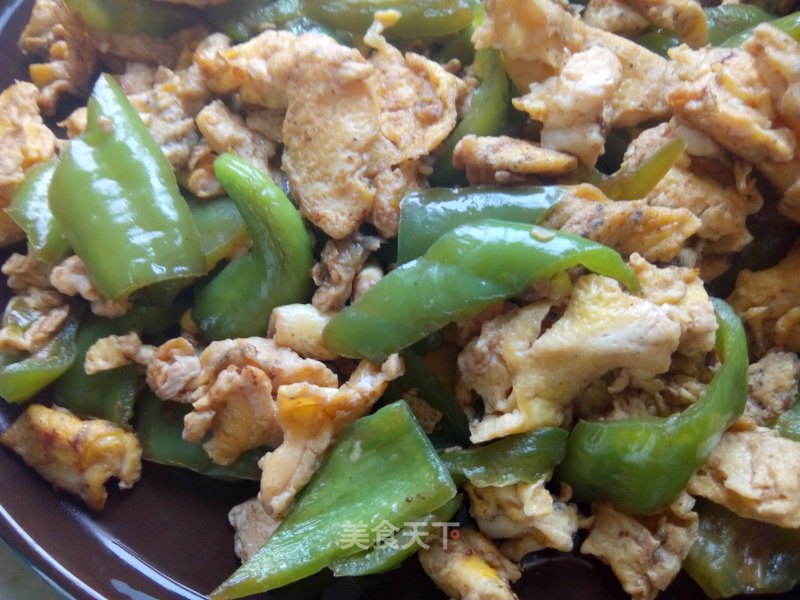 Scrambled Eggs with Green Peppers recipe