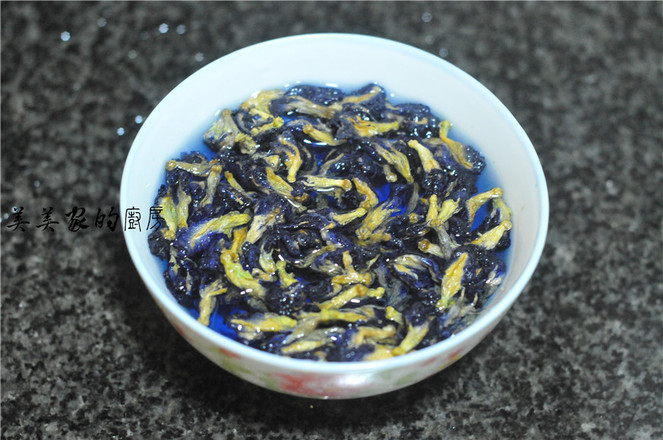 Butterfly Pea Flower Fried Rice recipe