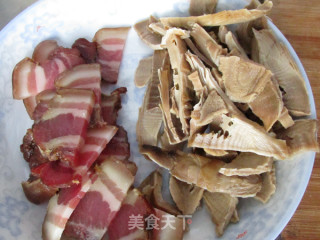 Stir-fried Dried Bamboo Shoots with Bacon recipe