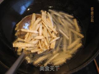 Stir-fried Tofu with Pork Blood recipe