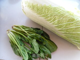 Stir-fried Cabbage Strips with Spinach Stem recipe