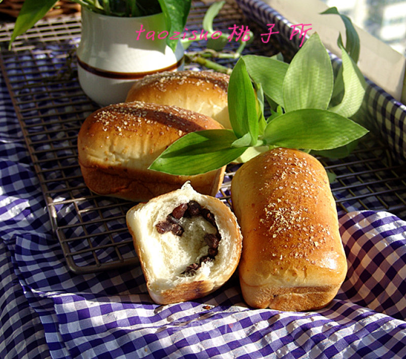 Honey Bean Meal Buns recipe