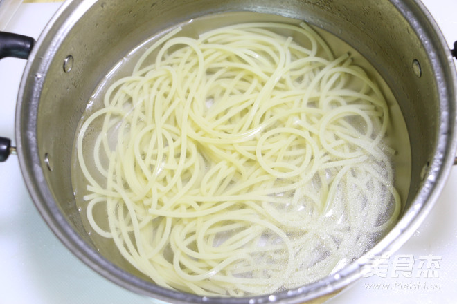 Pasta with Avocado recipe