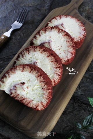 Red Velvet Whirlwind Cake Roll recipe