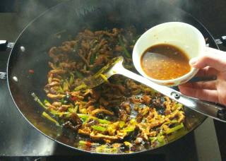 Fish-flavored Shredded Pork in A Small Restaurant recipe