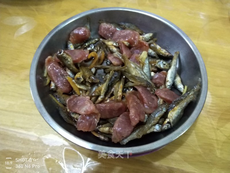 Dried River Fish Steamed Sausage recipe