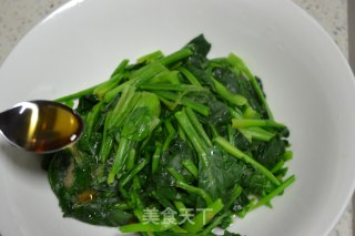 Spinach Mixed with Cashew Nuts recipe