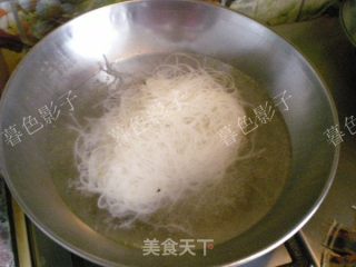 Yunnan Rice Noodles with Minced Pork recipe