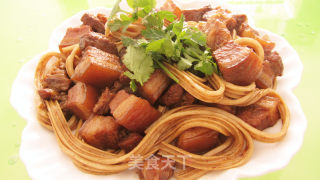 Braised Pork and Taro Noodles recipe