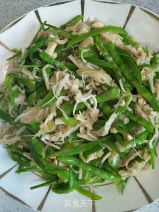 Fried Enoki Mushrooms with Snow Peas recipe