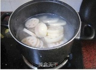 Lotus Root Pork Ribs Soup recipe