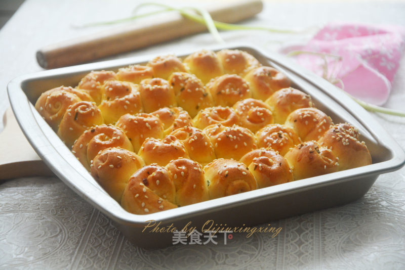 #四session Baking Contest and It's Love to Eat Festival# Scallion Cheese Salted Bread recipe