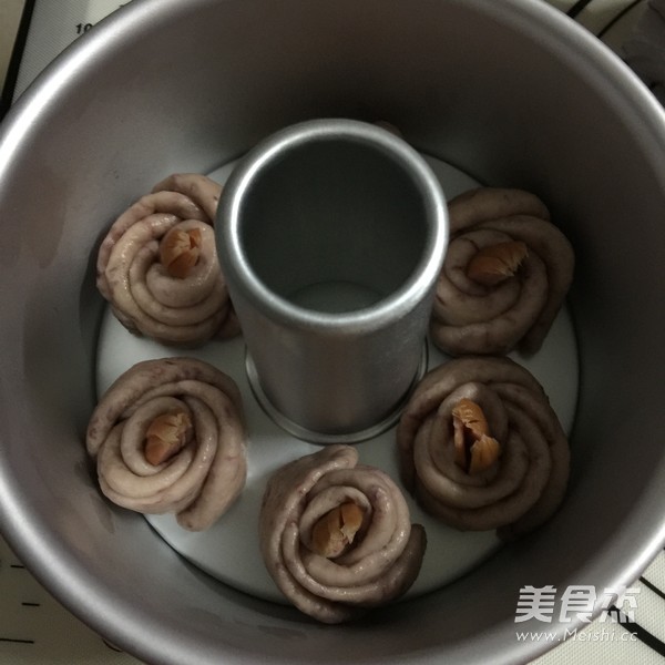 Purple Sweet Potato Flower Cluster Bread recipe