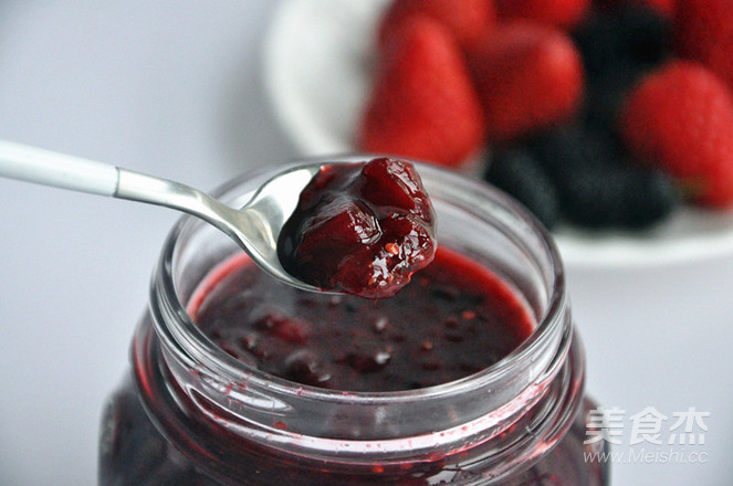 Strawberry Mulberry Sauce recipe