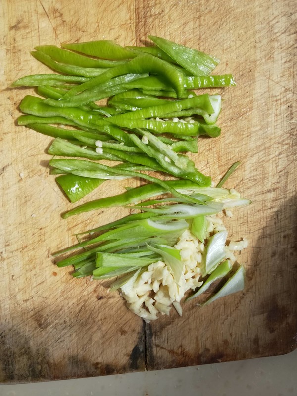 Stir-fried Pork with Silver Sprouts recipe