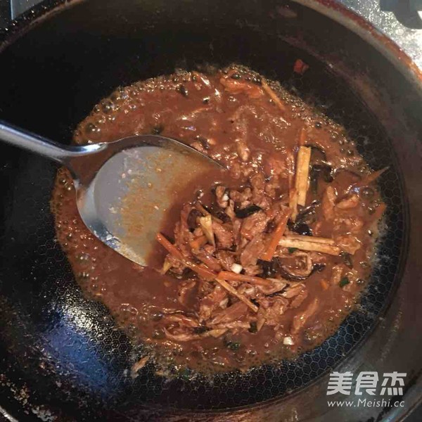 Saucy Shredded Pork with Fish Flavour recipe