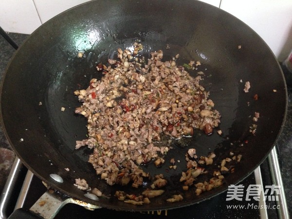 Mushroom Minced Meat Sauce recipe