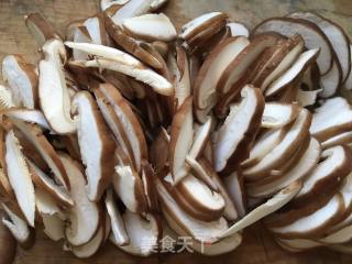 Stir-fried Shiitake Mushrooms with Garlic recipe