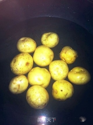 Pan-fried Baby Potatoes recipe