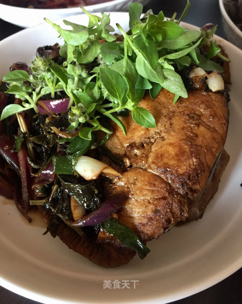 Braised Fish with Perilla recipe