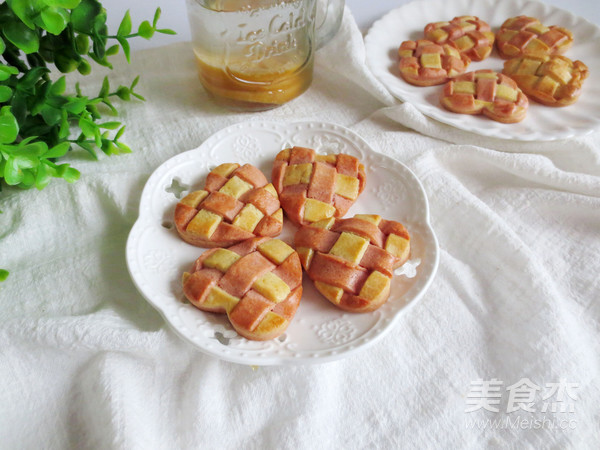 Two-color Applesauce Cookies recipe