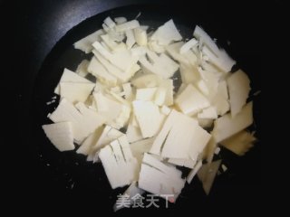 Stir-fried Pork with Spring Bamboo Shoots recipe