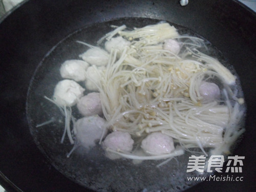 Fish Meat Bowl Soup recipe